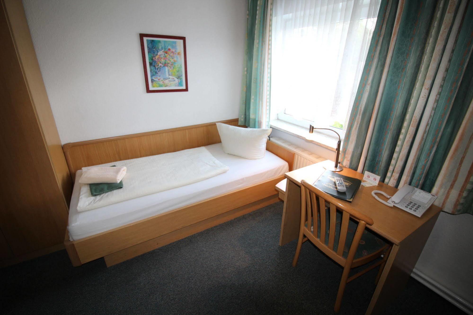 Hotel Carstens Bordesholm Ngoại thất bức ảnh